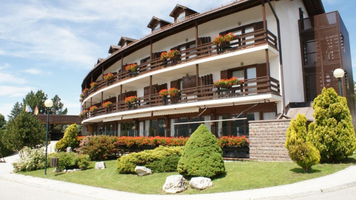 Veronza Residence