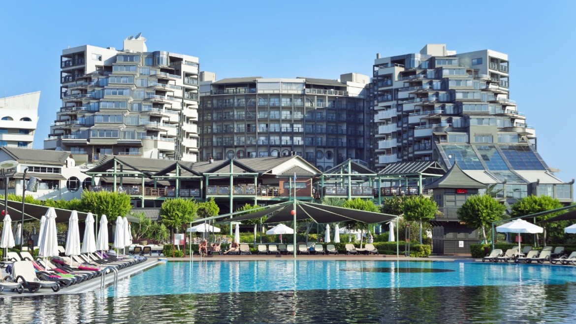 Limak Lara Deluxe Resort