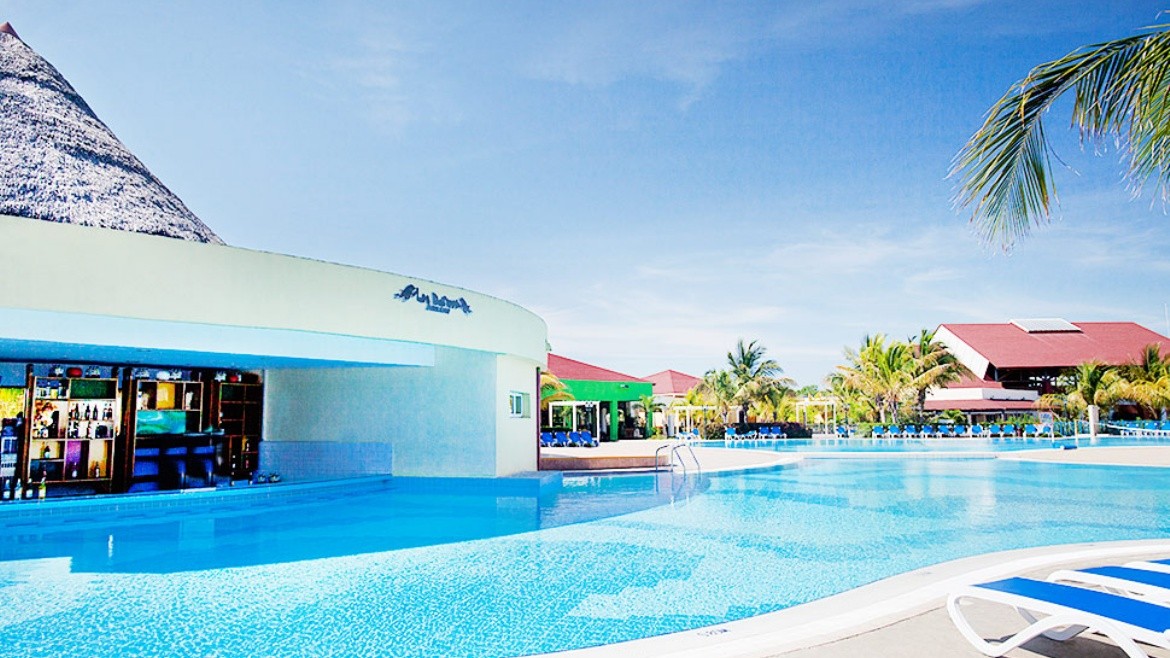 Memories Caribe Beach Resort