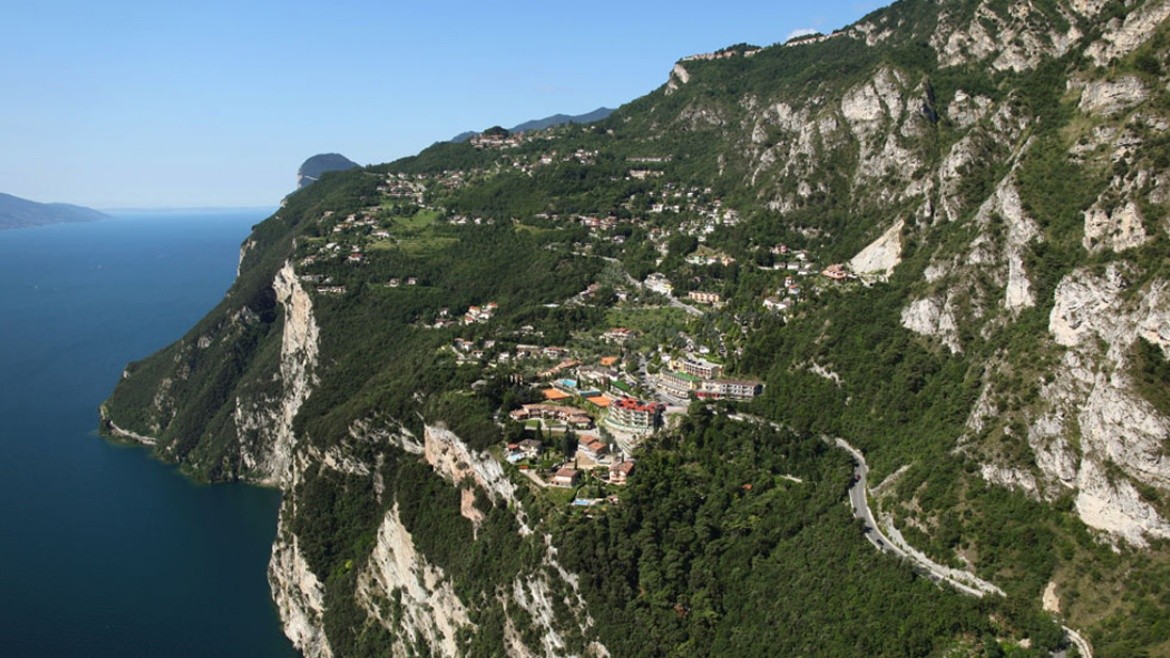 Village Bazzanega