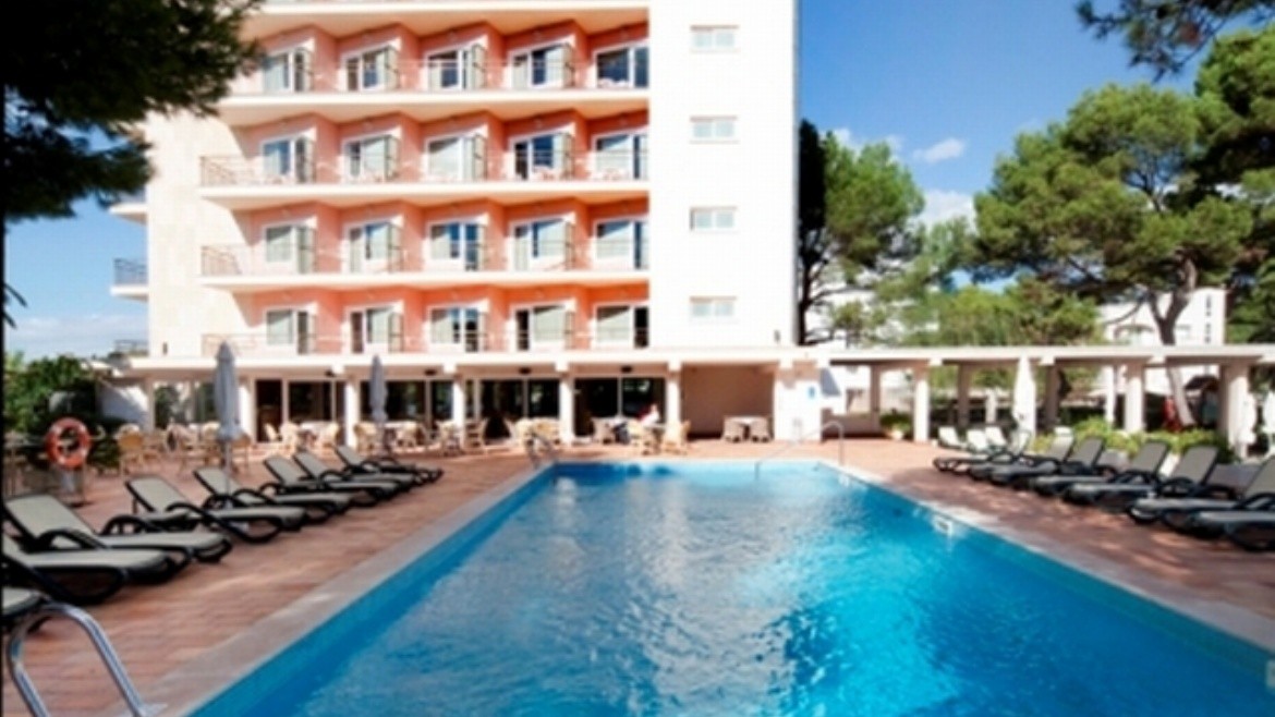 Hotel y Apartamentos Leman