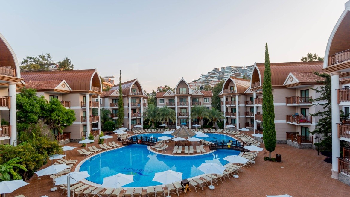 Quattro Family Club Dem