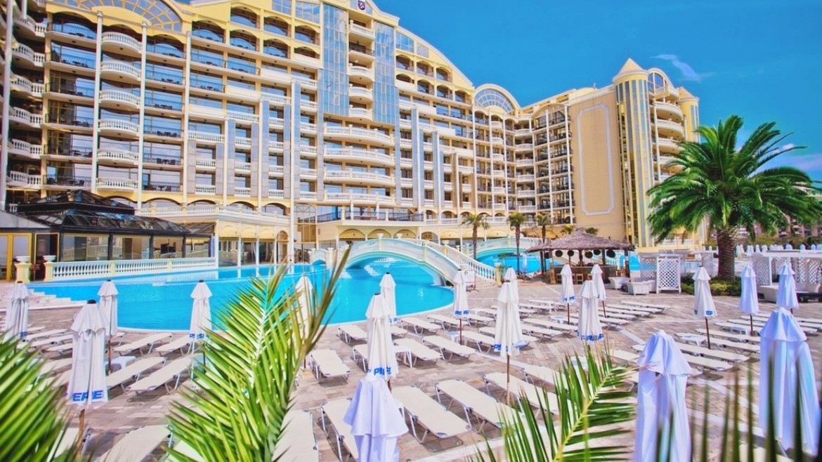 Imperial Palace (ex. Victoria Palace)