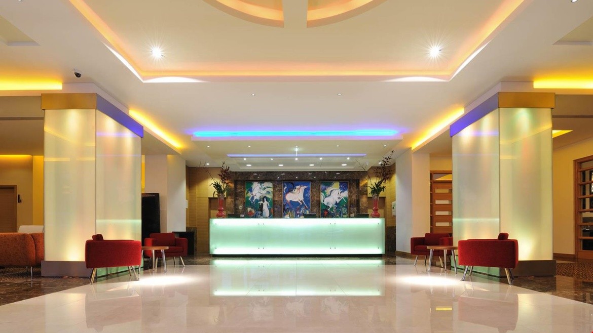 Pestana Chelsea Bridge