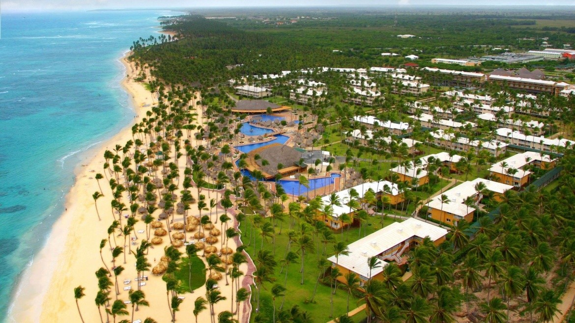 Grand Sirenis Cocotal Beach Resort