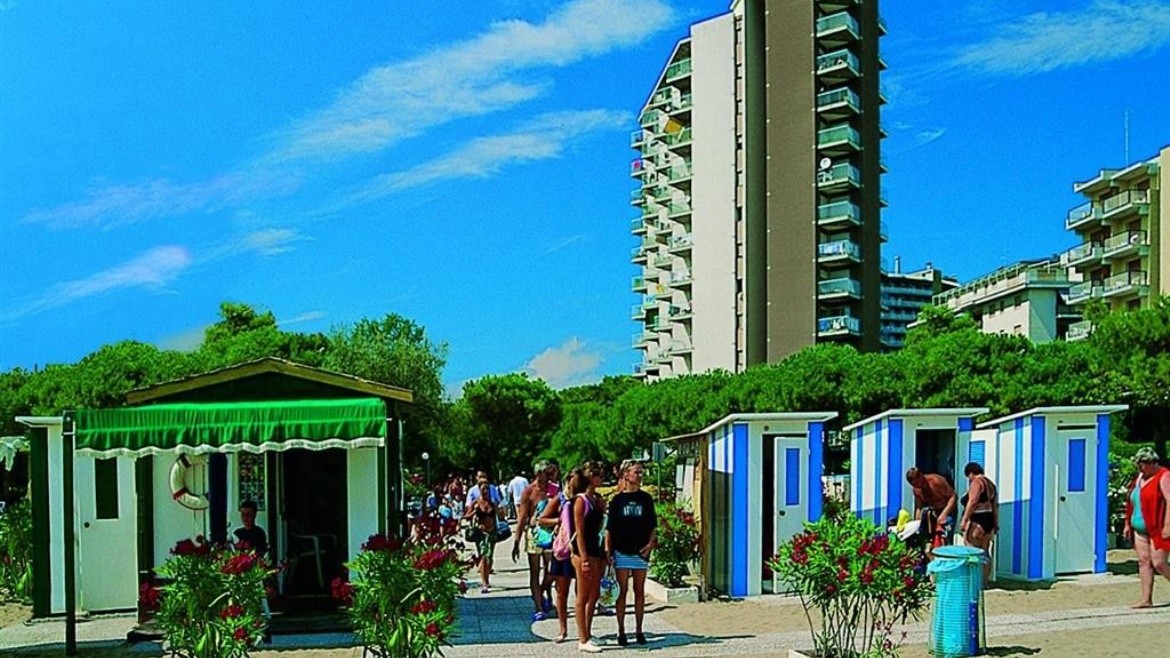 Condominio Bianco Nero