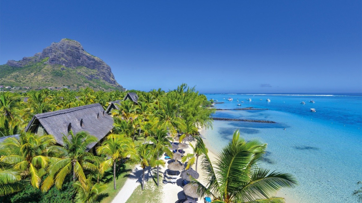 Paradis Beachcomber Golf Resort & Spa