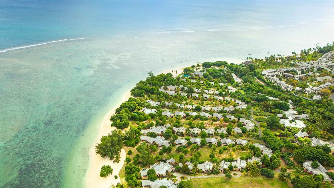 Maradiva Villas Resort & Spa