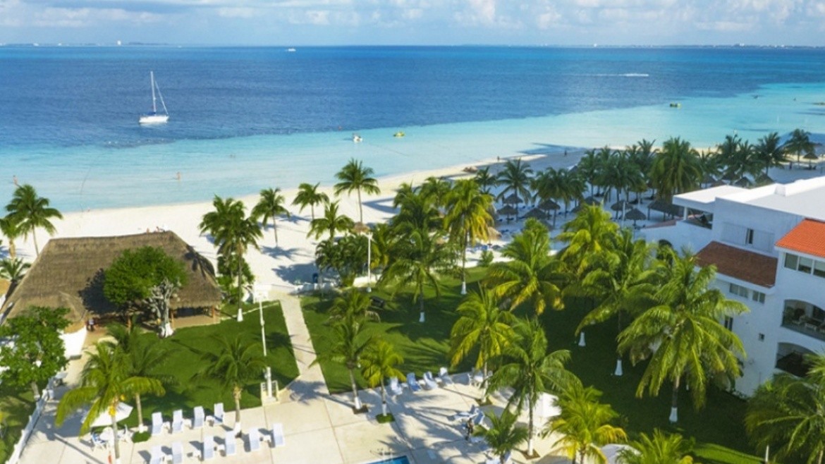 Beach Scape Kin Ha Villas & Suites