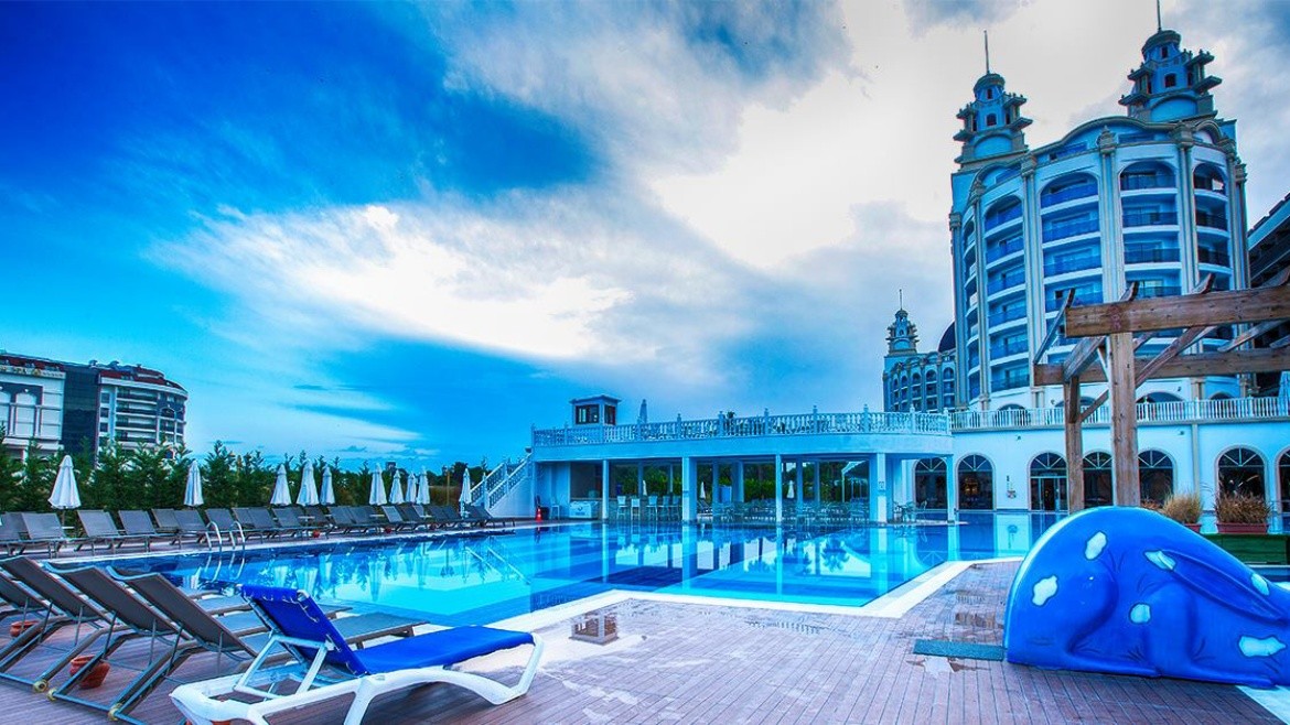 J'adore Deluxe & Spa