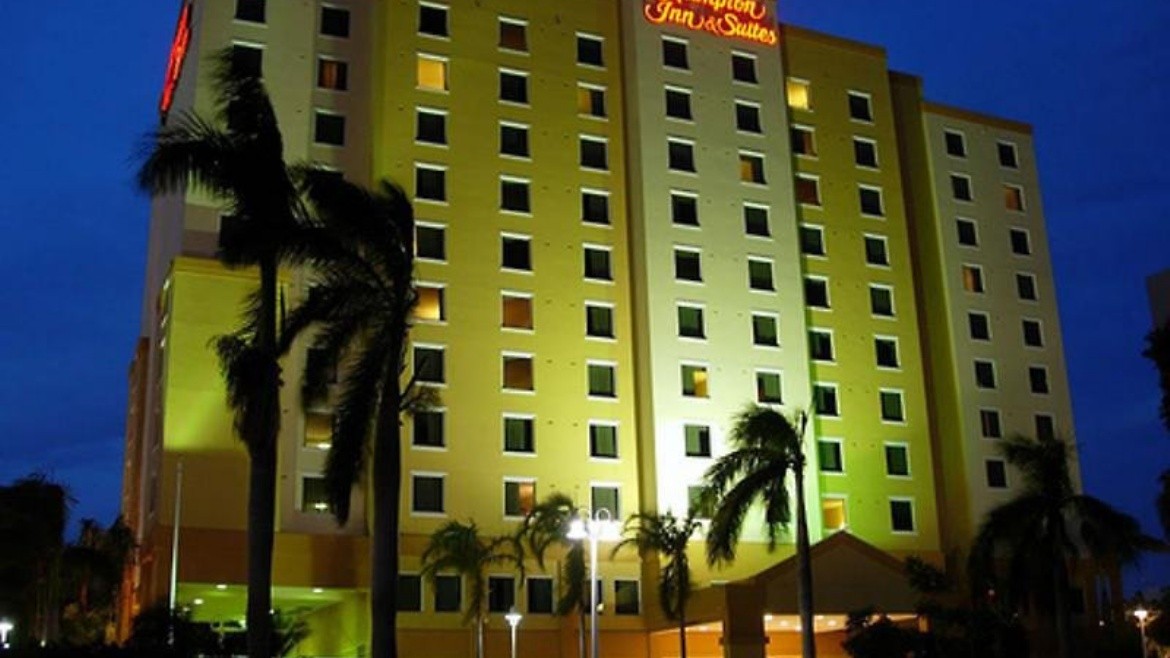 Hampton Inn & Suites Miami Airport South
