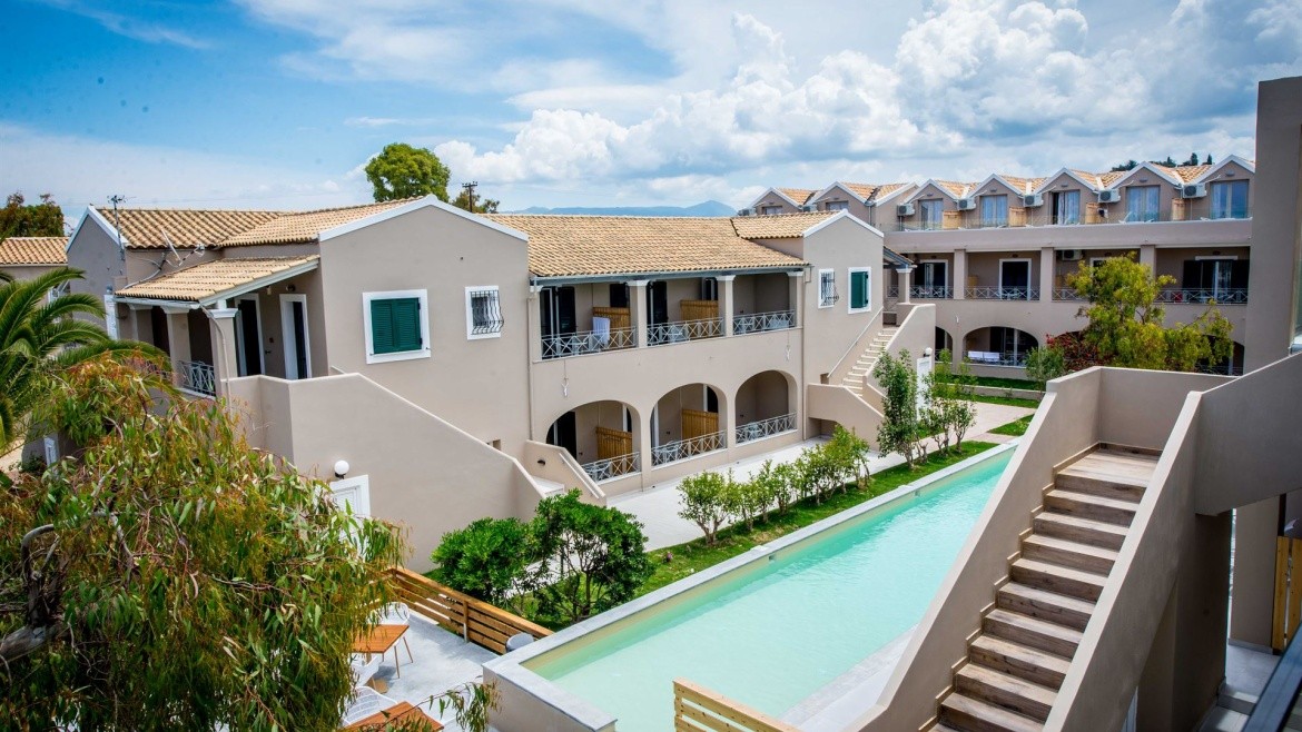 Amour Holiday Resort