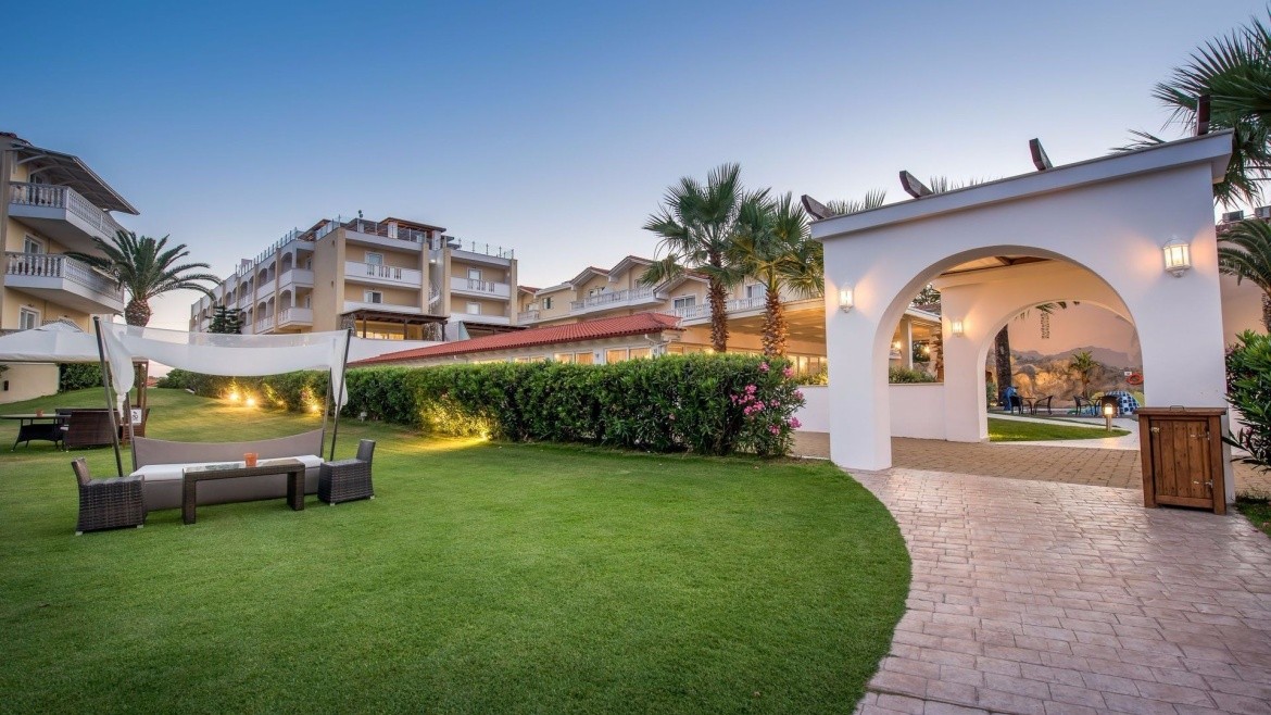 Galaxy Hotel BW Premier Collection