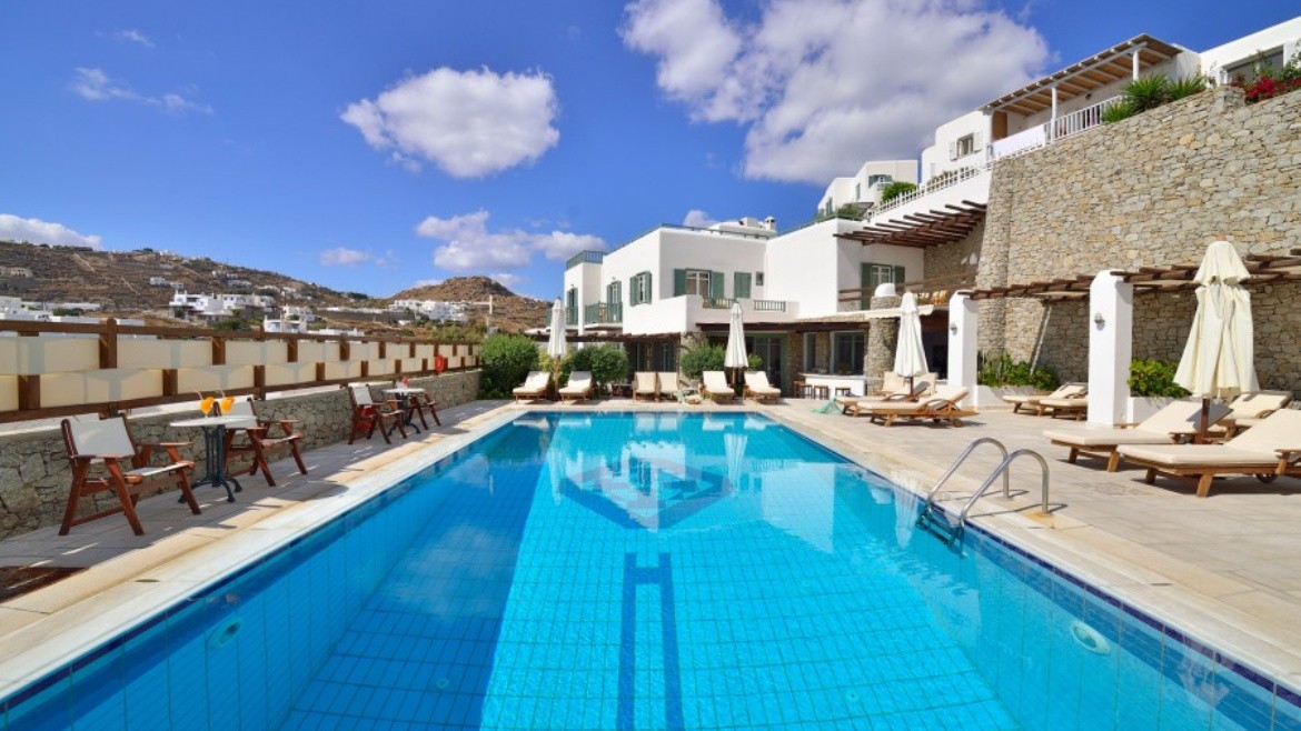 Pelican Bay Art  Hotel