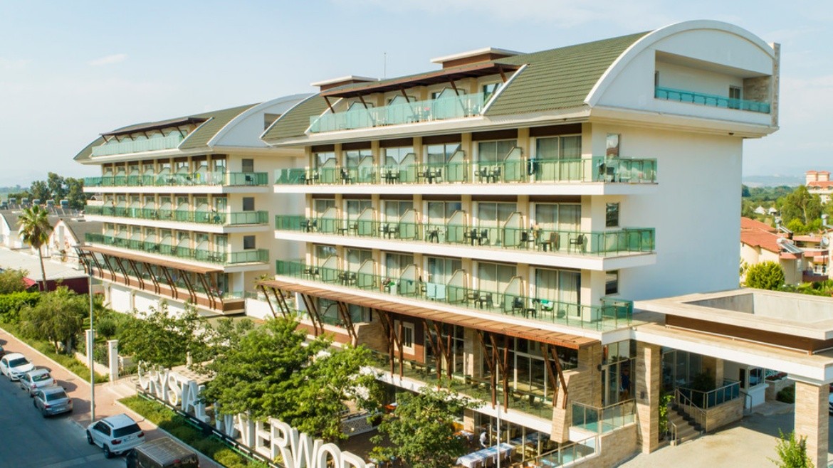 Crystal Waterworld Park Resort & Spa