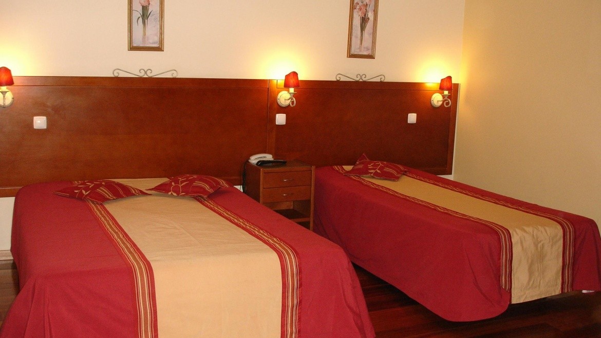 Grande Pensao Residencial Alcobia