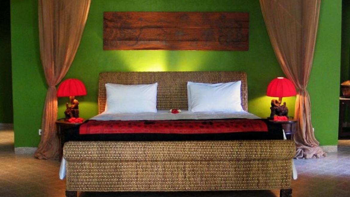 Tugu Lombok (Sire Beach)