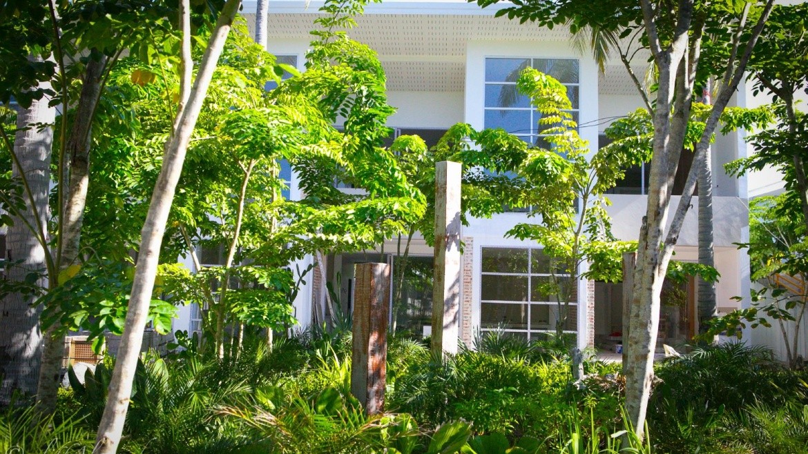 Summer Luxury Beach Resort