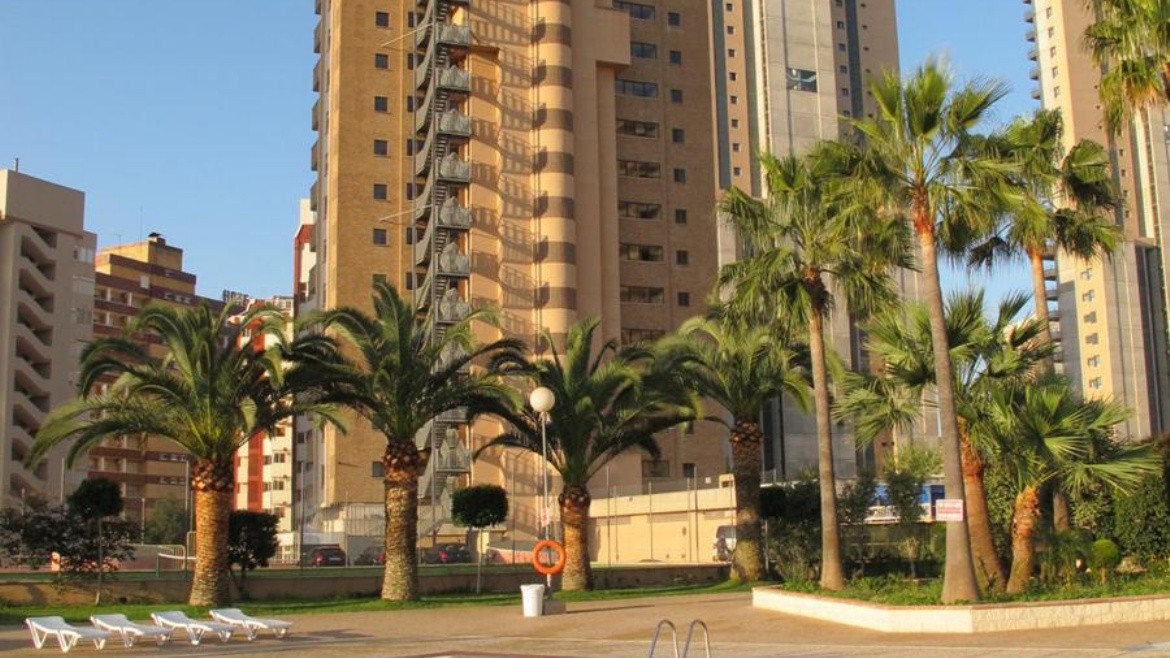 Vistamar Apartments