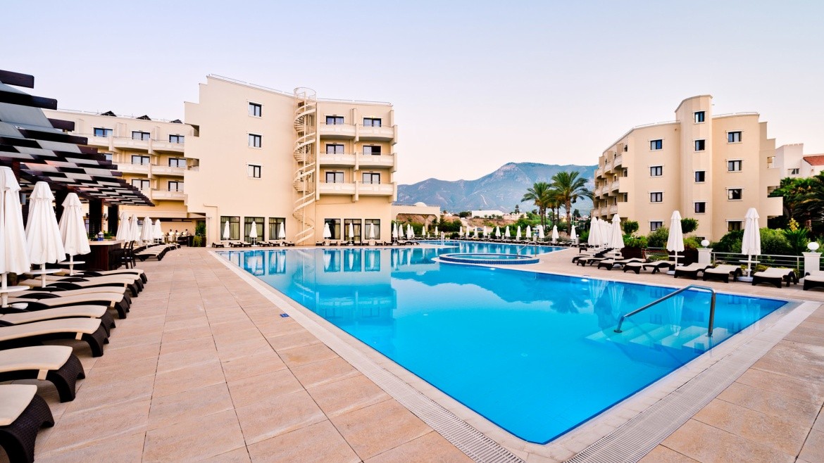 Vuni Palace & Casino