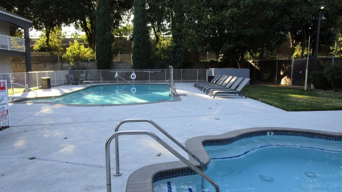 SureStay Plus by Best Western Sacramento North