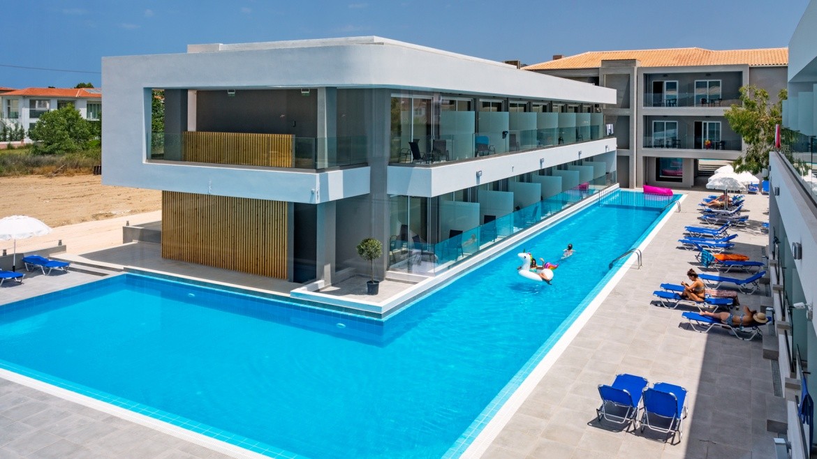 White Olive Premium Laganas