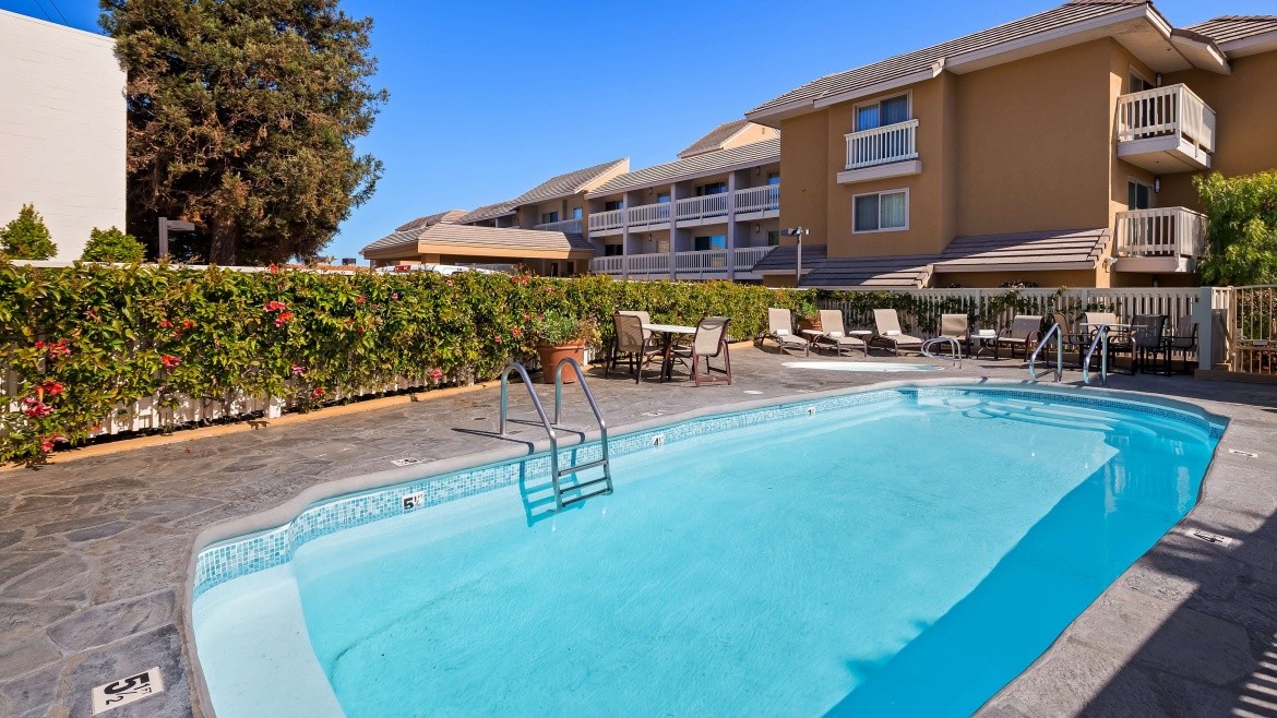 Best Western Plus Monterey Inn