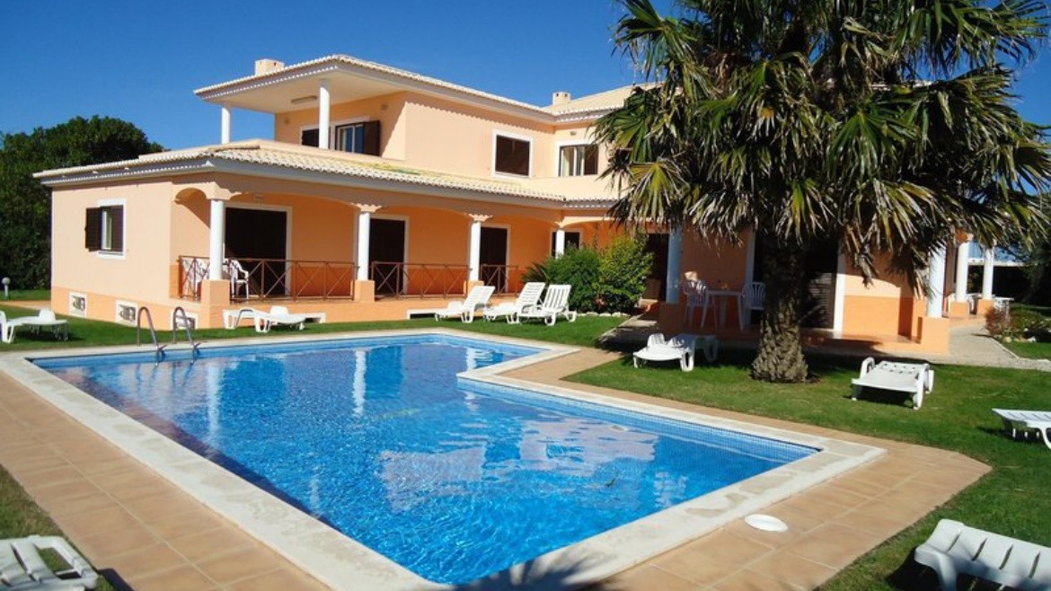 Canavial I & II Apartments (Lagos)