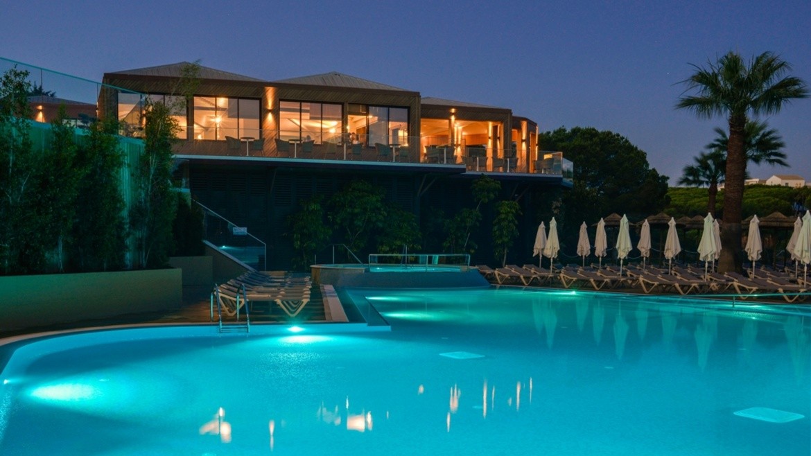 Hotel Falesia Mar Beach Resort