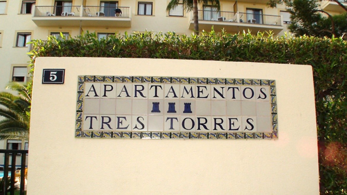 Cabot Tres Torres Apartments