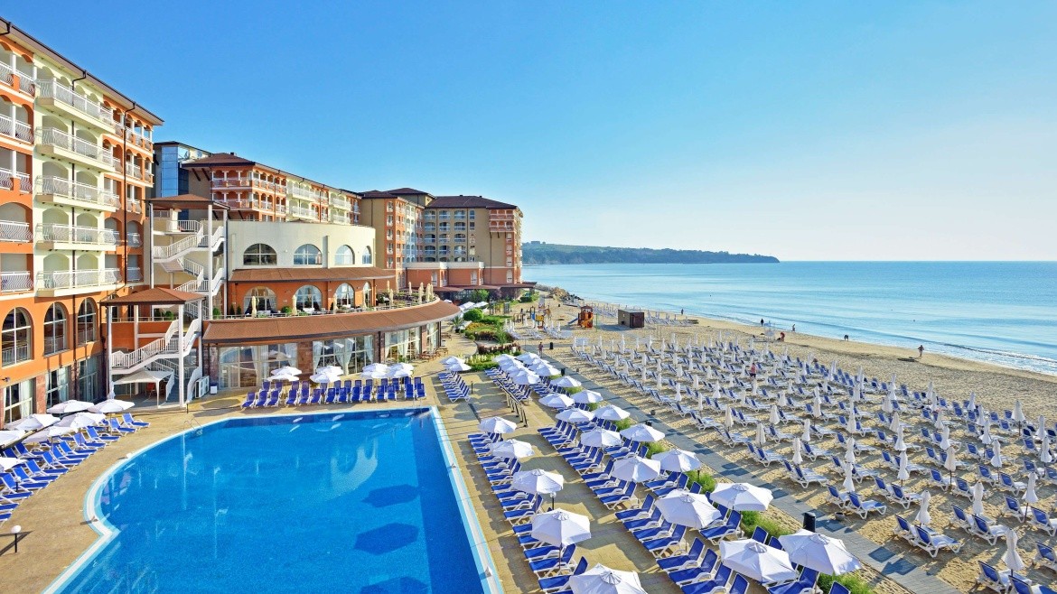 Sol Luna Bay Resort & Aquapark