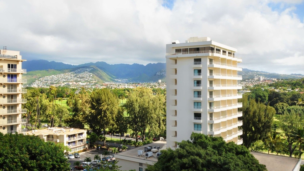 Aqua Lotus Honolulu at Diamond Head