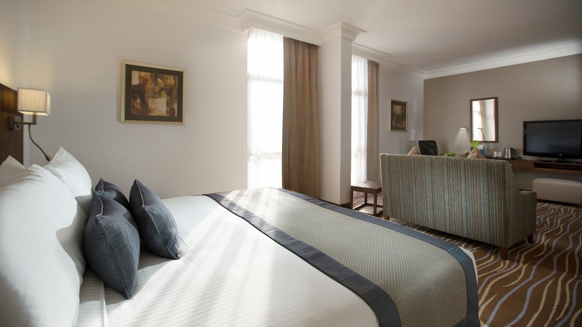 Holiday Inn Abu Dhabi Downtown