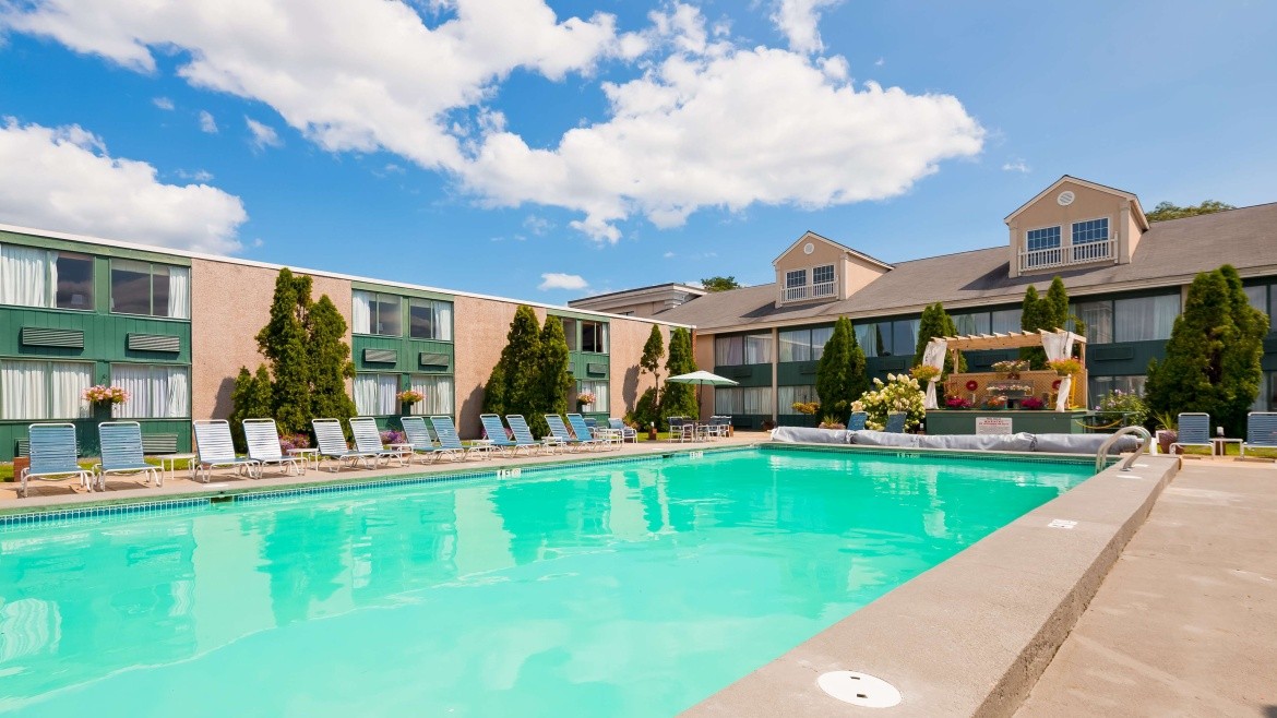 Best Western Merry Manor Inn