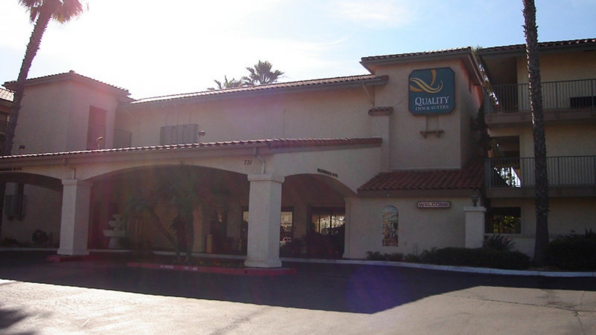 Holiday Inn Express & Suites Carlsbad Beach