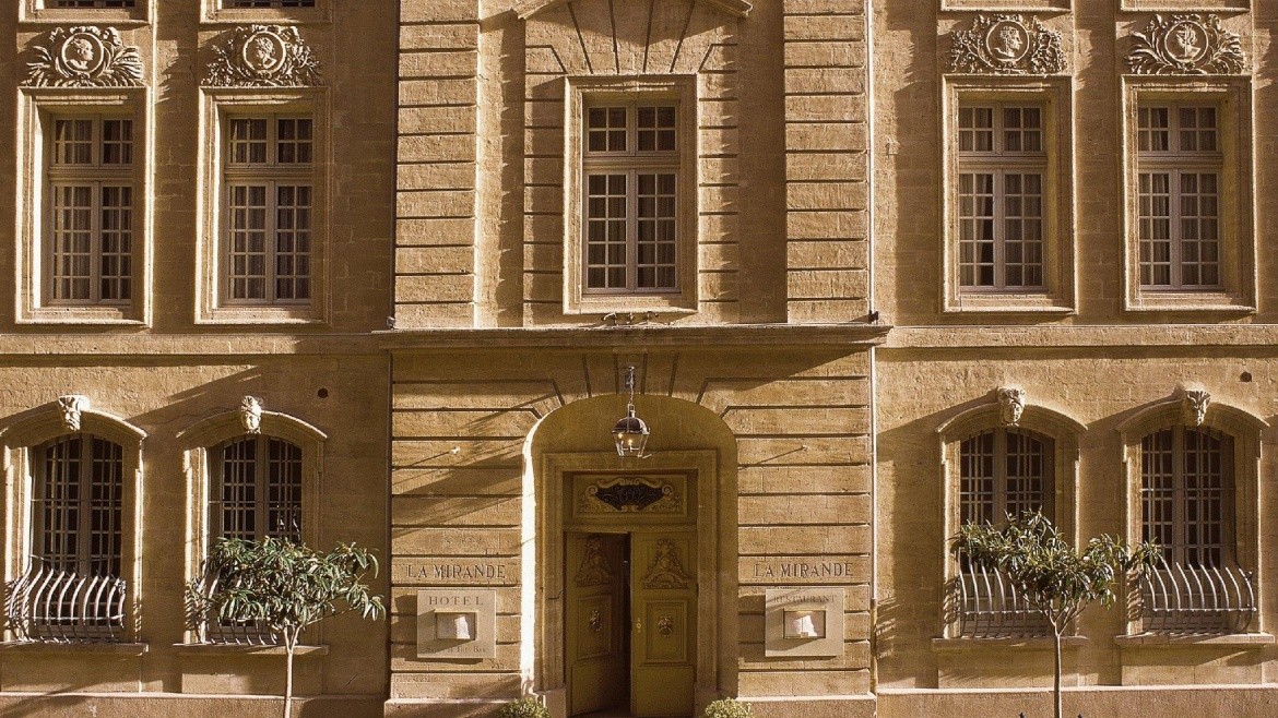 La Mirande (Avignon)