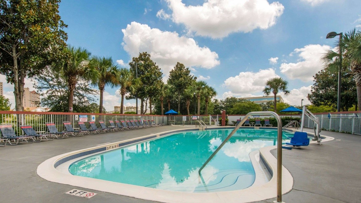 Comfort Inn & Suites Universal - Convention Center