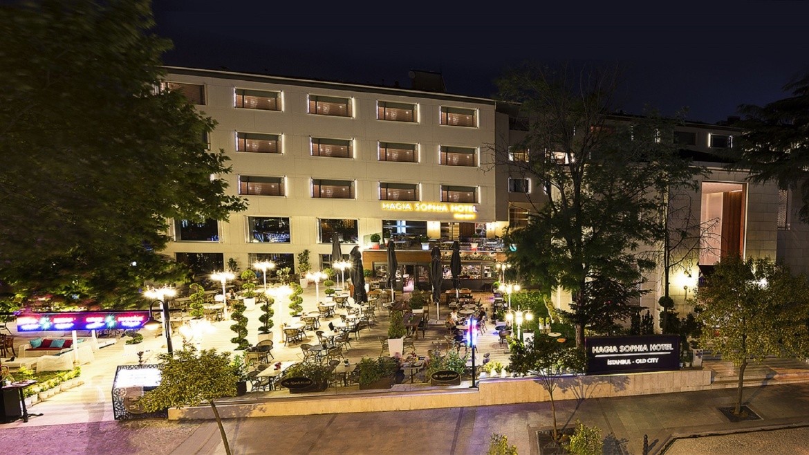 Vogue Supreme Istanbul