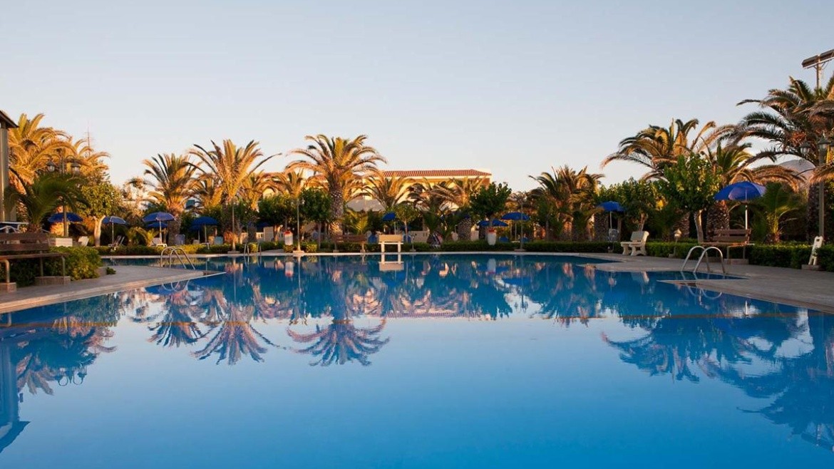 Aparthotel Marinos Beach