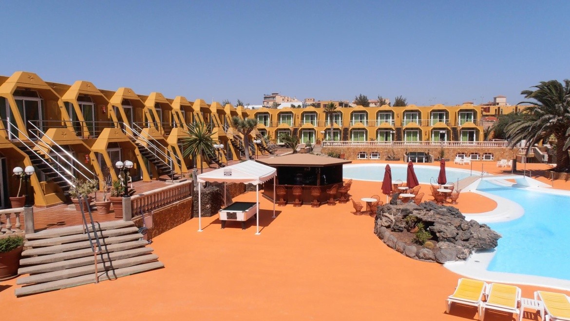 Aparthotel La Pirámide (Antigua)