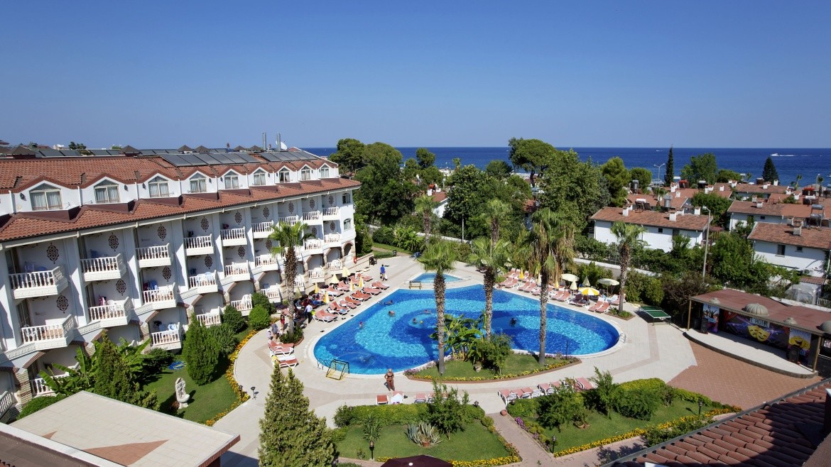 Larissa Sultan Beach