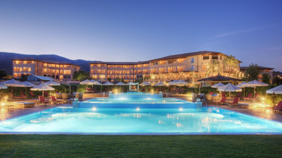 The St. Regis Mardavall Mallorca Resort