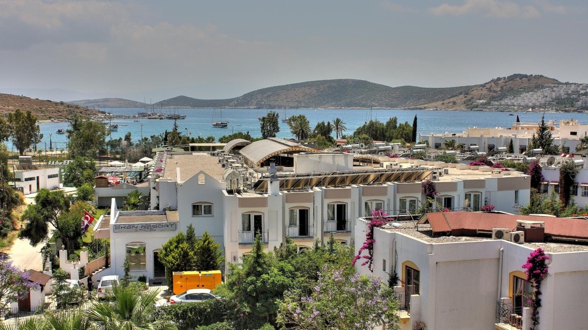 Smart Stay Beach (ex. Eken Resort)