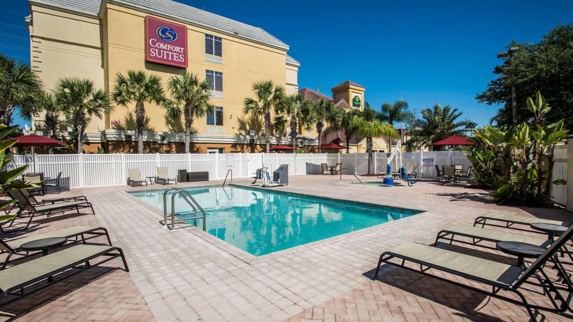Comfort Suites Universal Studios Area