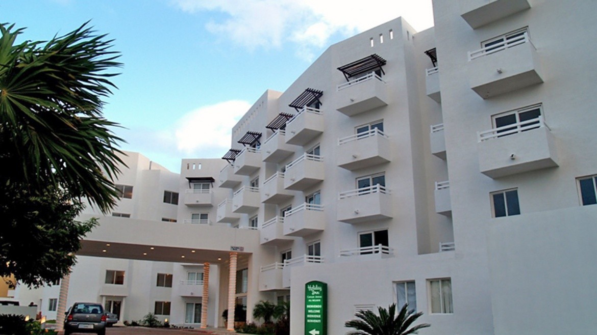 Ocean View Cancun Arenas