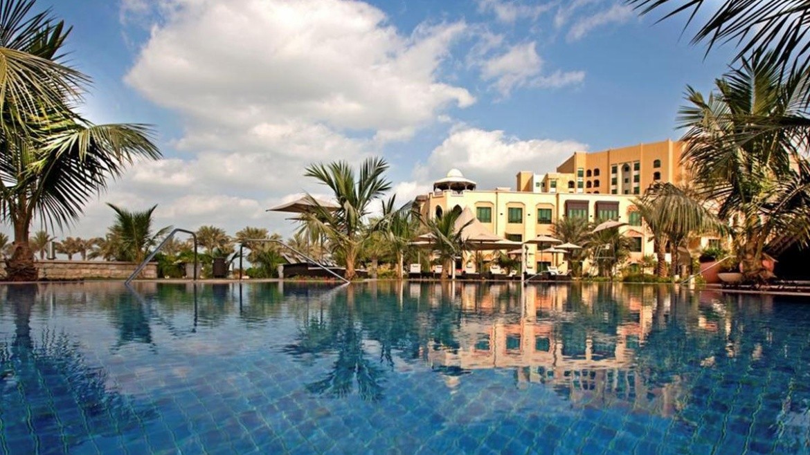 Shangri-La Hotel Qaryat Al Beri