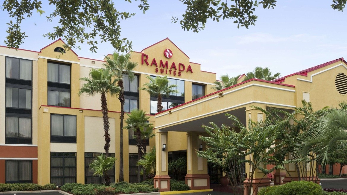 Ramada Suites Orlando Aiport