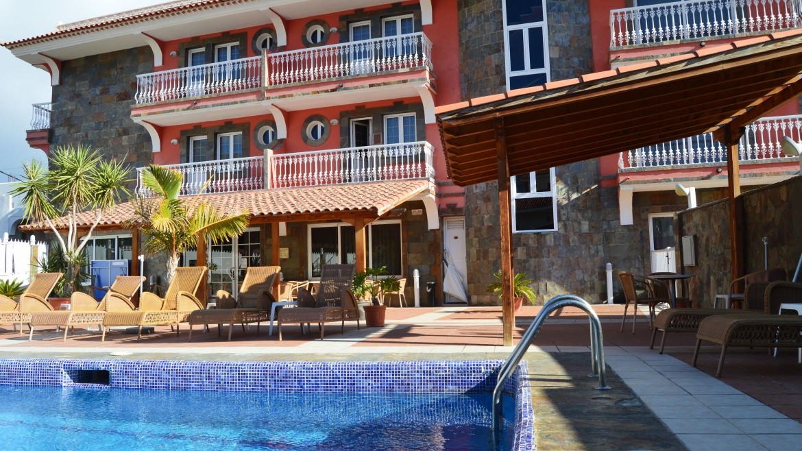 La Aldea Suites