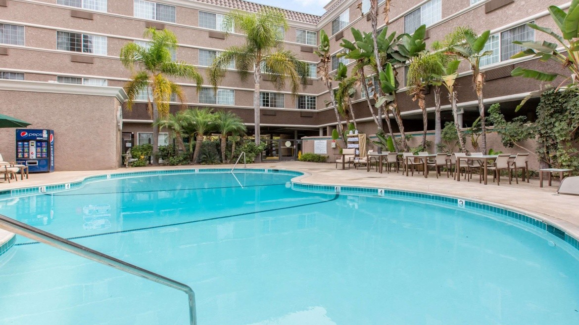 Comfort Inn & Suites Zoo Sea World Area