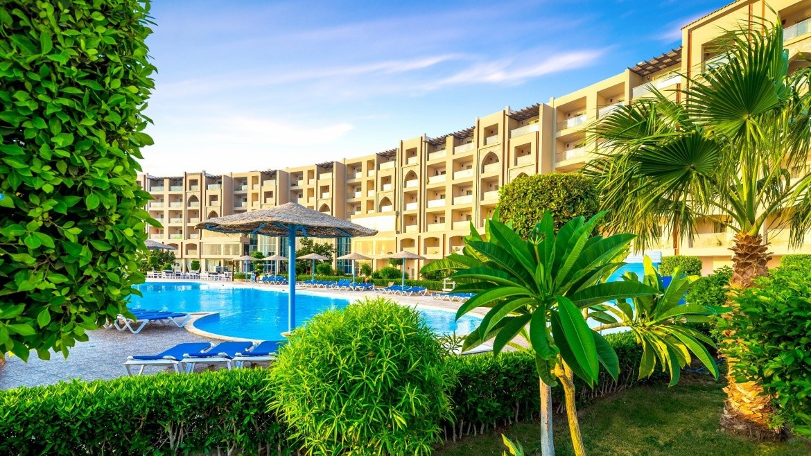 Sunrise Alora Aqua Park Resort (ex. Hawaii Caesar Palace & Aquapark)